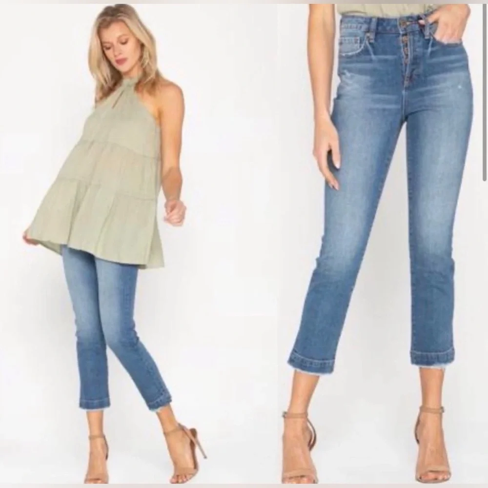 Miss Me High Rise Straight Leg Distressed Denim Jeans Button Fly Classic Fit
